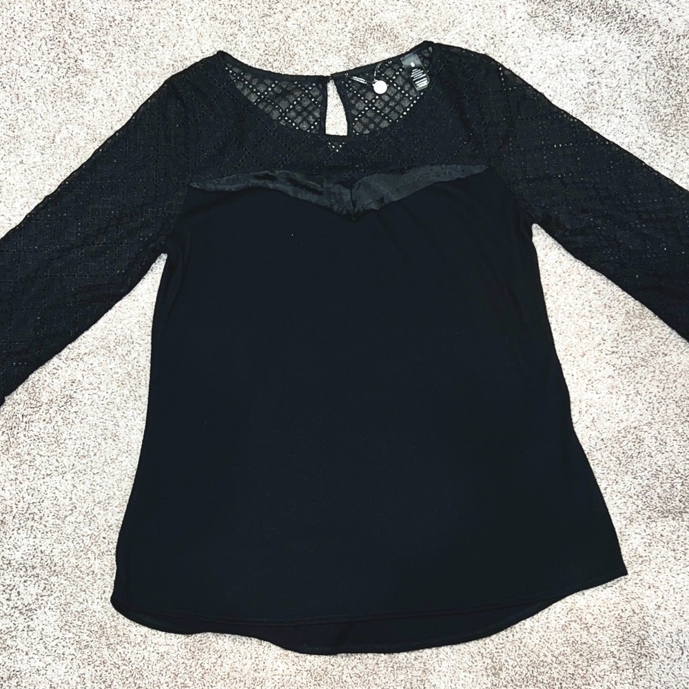 BKE Boutique Women’s Top Size Small
